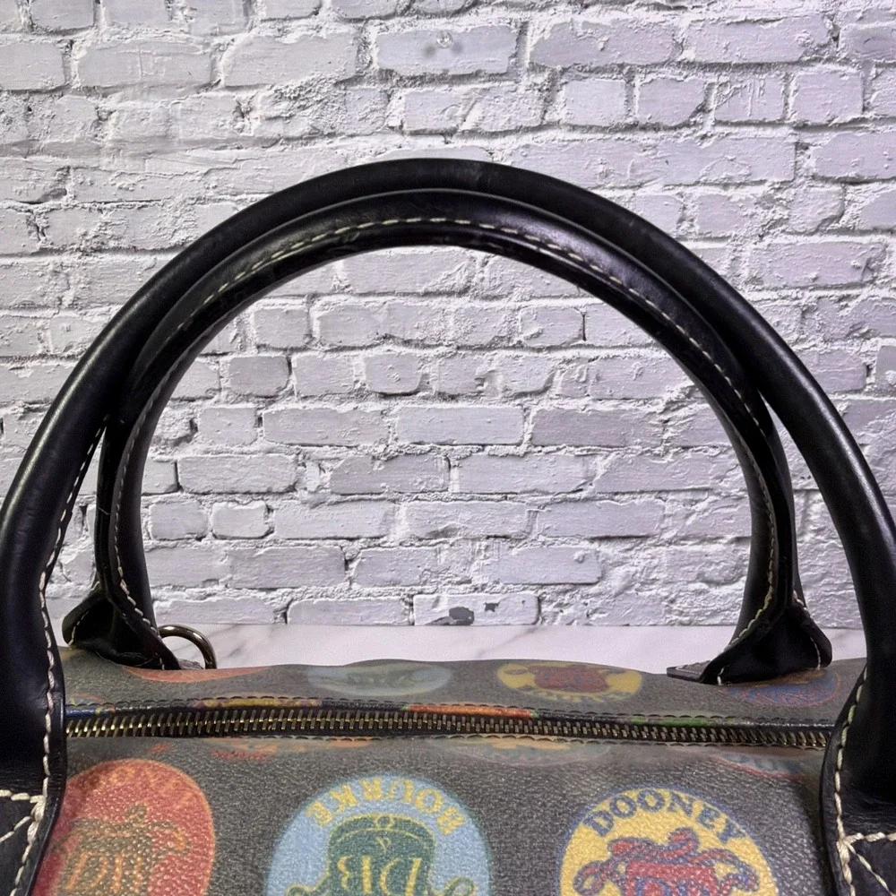 Vintage Dooney & Bourke Medallion Print Canvas/Leather‎ Satchel Handbag ❤️ NICE